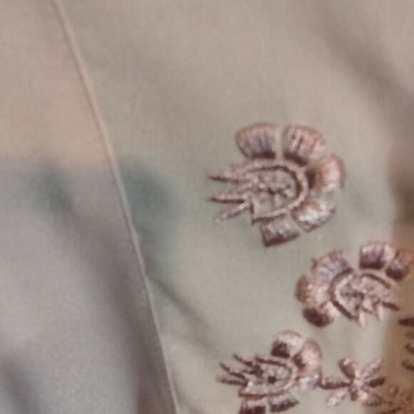 " Signature Collection" woman's blouse - Picture 5 of 8